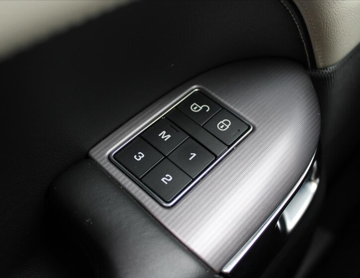 Land Rover Range Rover Sport SUV / Terénní 3,0 l 225 kw