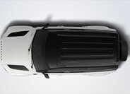 Land Rover Defender 4