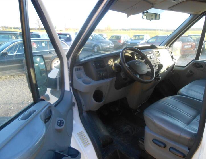 Ford Transit 11