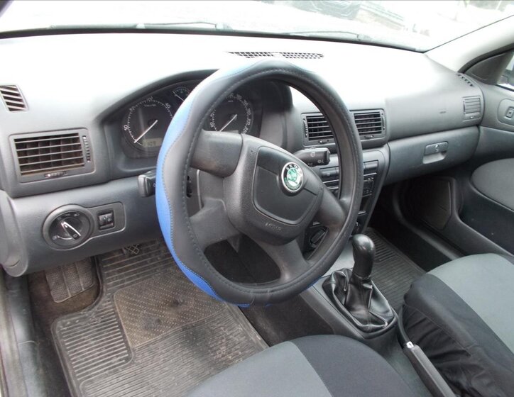 Škoda Octavia Sedan / Limuzína 1,9 l 74 kw