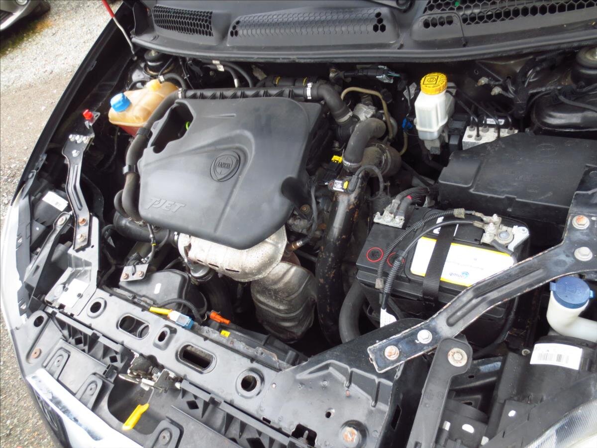 Lancia Delta Hatchback 1,4 l 88 kw