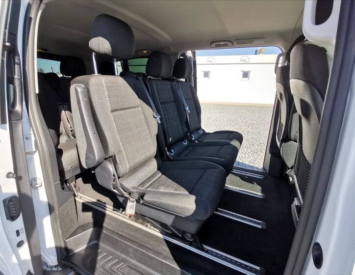 Mercedes-Benz Vito 21