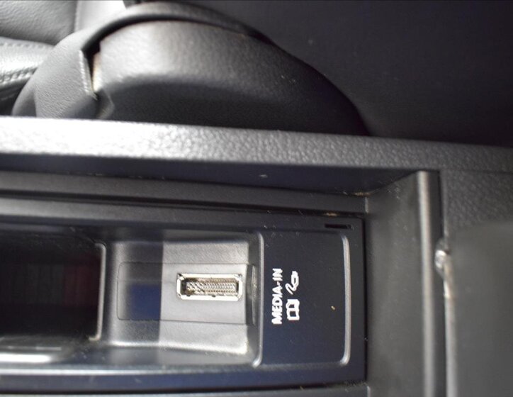 Volkswagen Touran MPV 2,0 l 103 kw