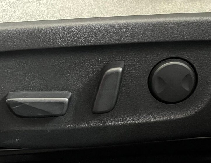 Mazda MX-30 SUV / Terénní 0,0 107 kw