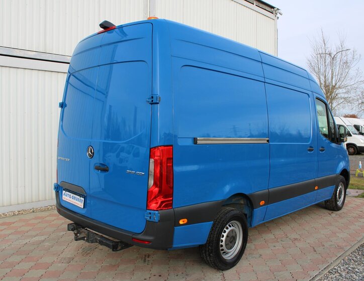Mercedes-Benz Sprinter Užitková 2,1 l 120 kw