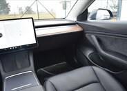 Tesla Model 3 Sedan 0,0 366 kw