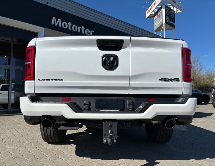 Dodge RAM Pick-up 3,0 l 403 kw