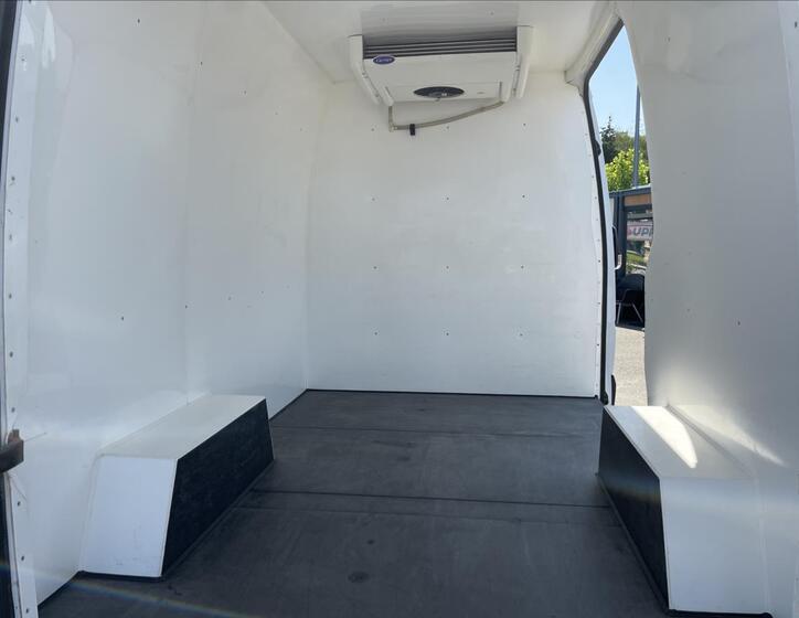 Mercedes-Benz Sprinter 26