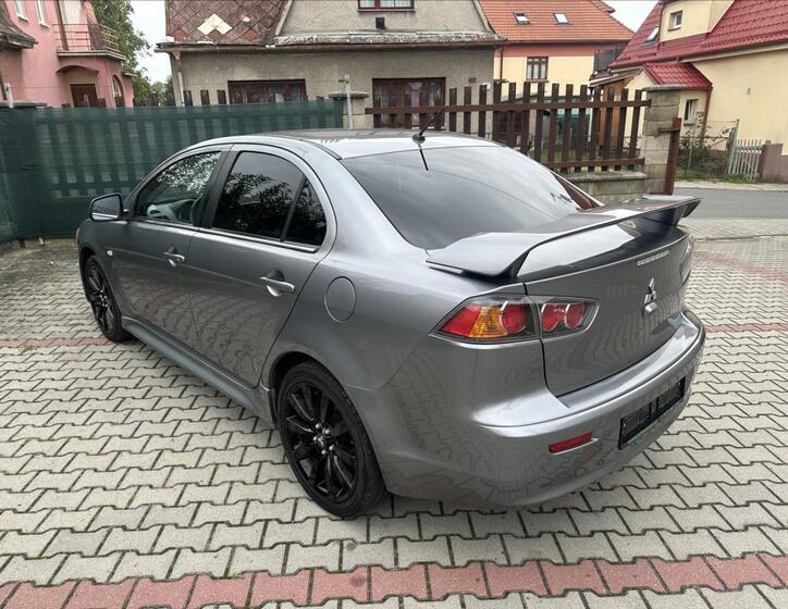 Mitsubishi Lancer 7