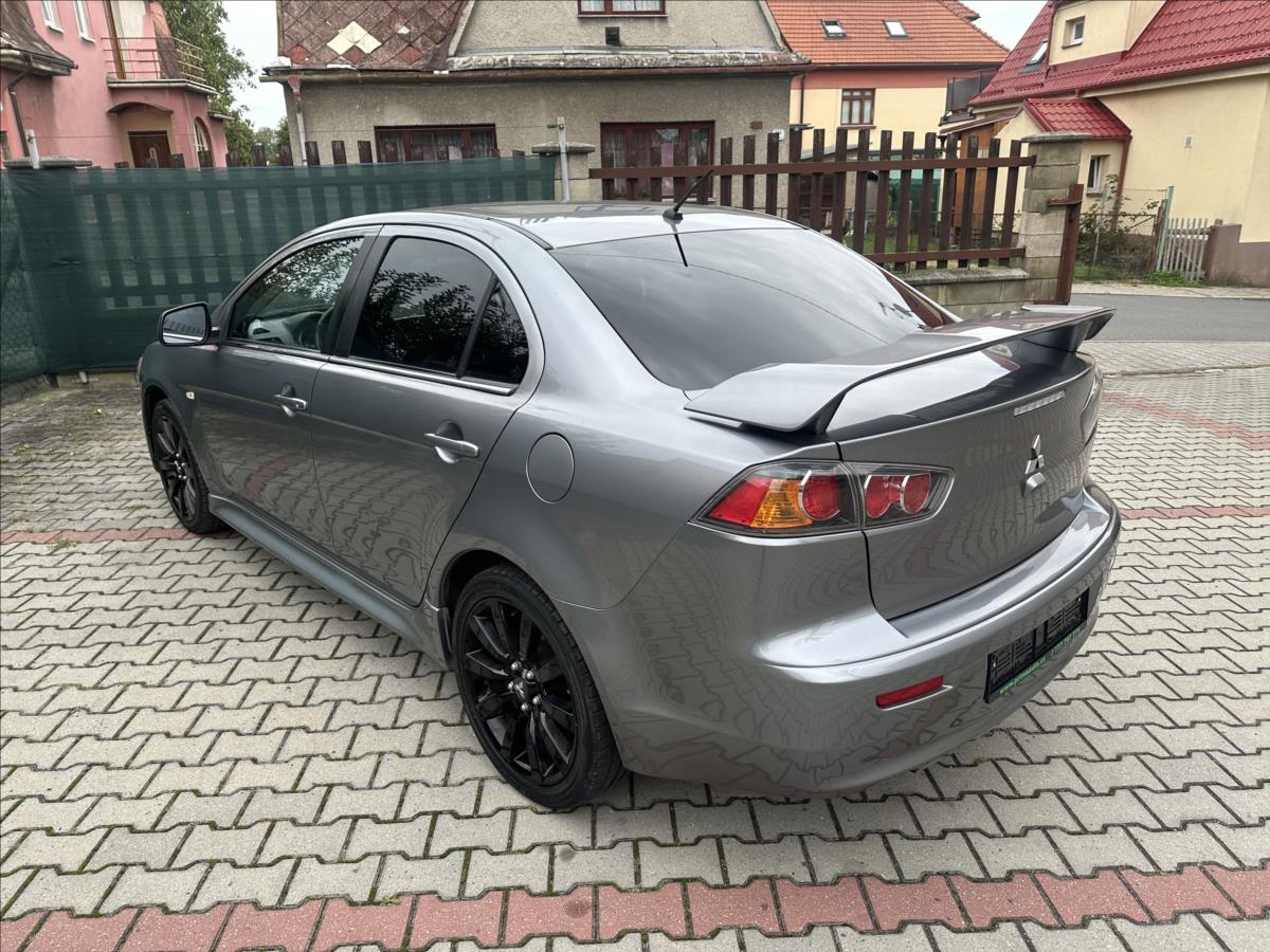 Mitsubishi Lancer