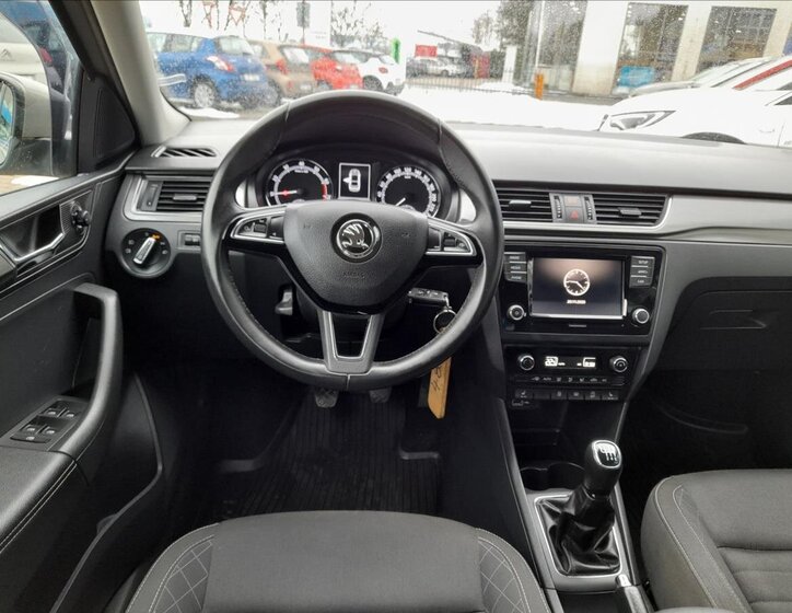 Škoda Rapid Liftback 999,0 81 kw