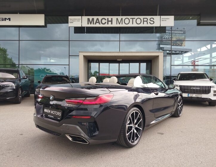BMW Řada 8 Kabriolet 4,4 l 390 kw