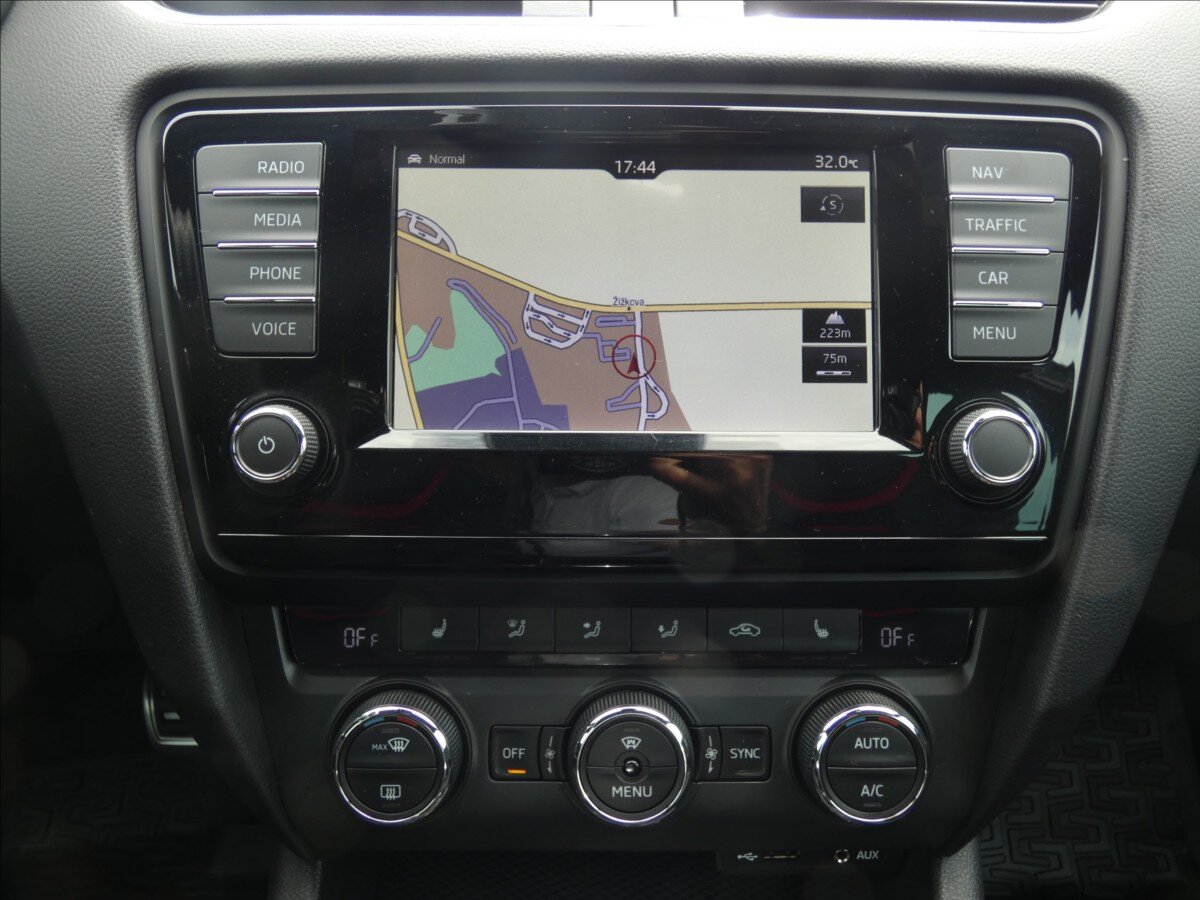 Škoda Octavia Kombi 2,0 l 135 kw