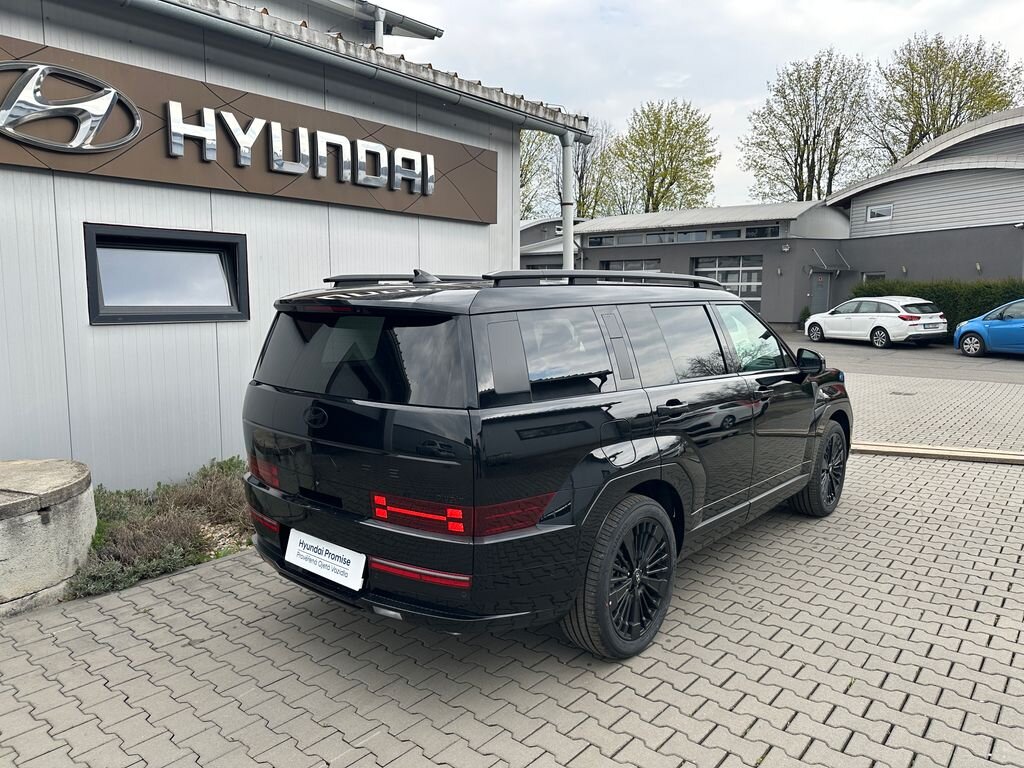 Hyundai Santa Fe SUV / Terénní 1,6 l 185 kw