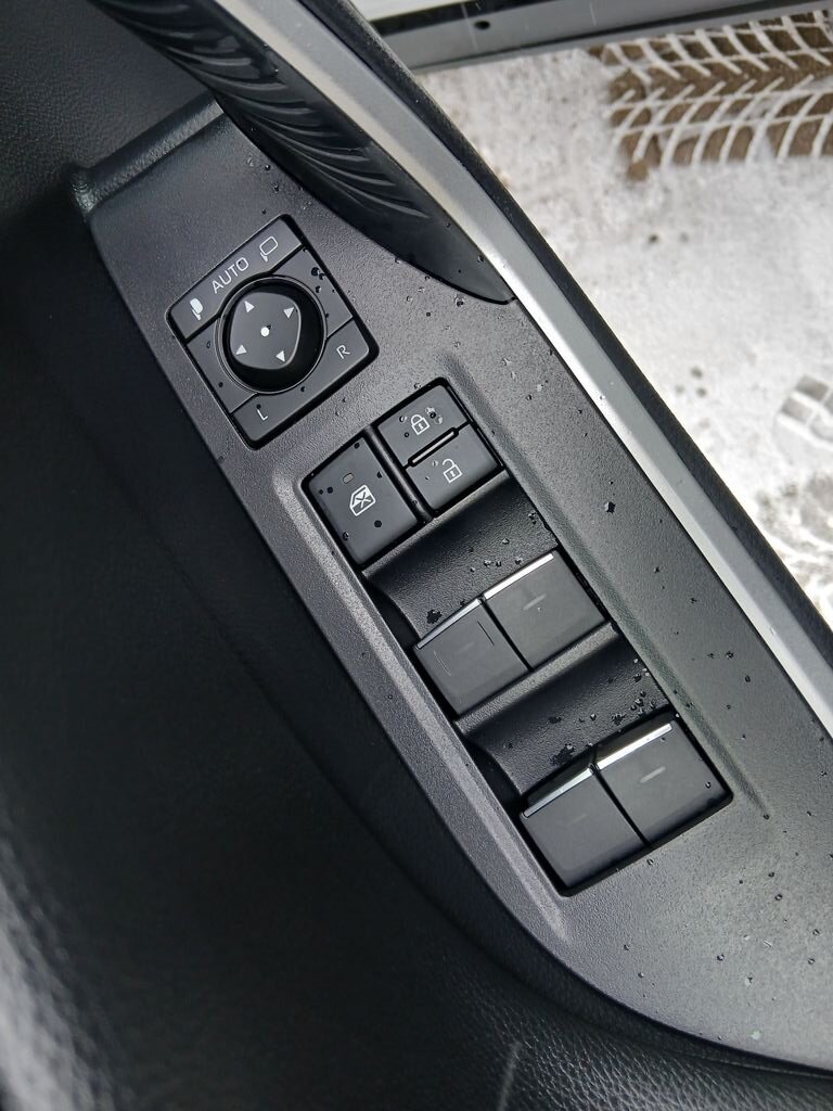 Toyota RAV4 SUV 2,5 l 131 kw