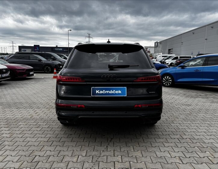 Audi Q7 SUV / Terénní 3,0 l 210 kw