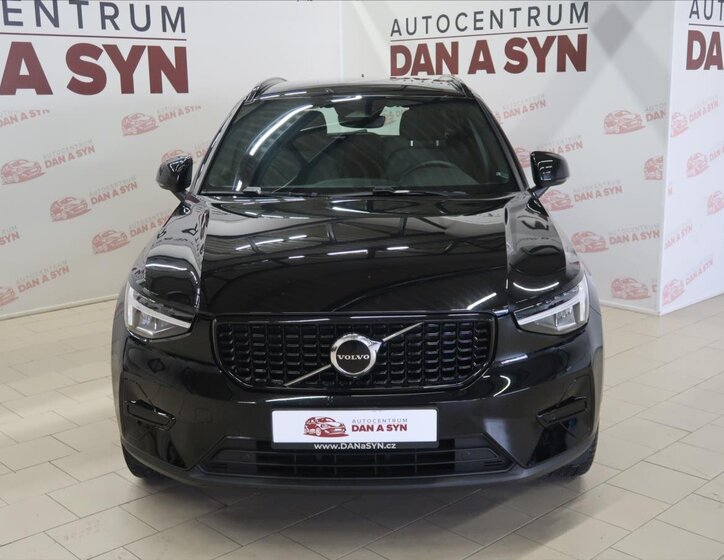 Volvo XC40 Kombi 2,0 l 145 kw