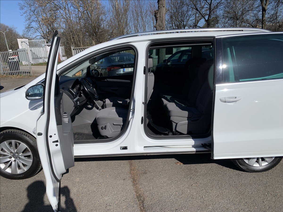Volkswagen Sharan MPV 2,0 l 110 kw