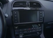 Jaguar F-Pace SUV / Terénní 2,0 l 184 kw