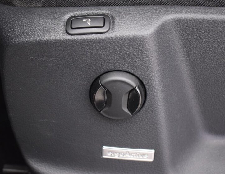 Volkswagen Golf Sportsvan Hatchback 1,4 l 92 kw