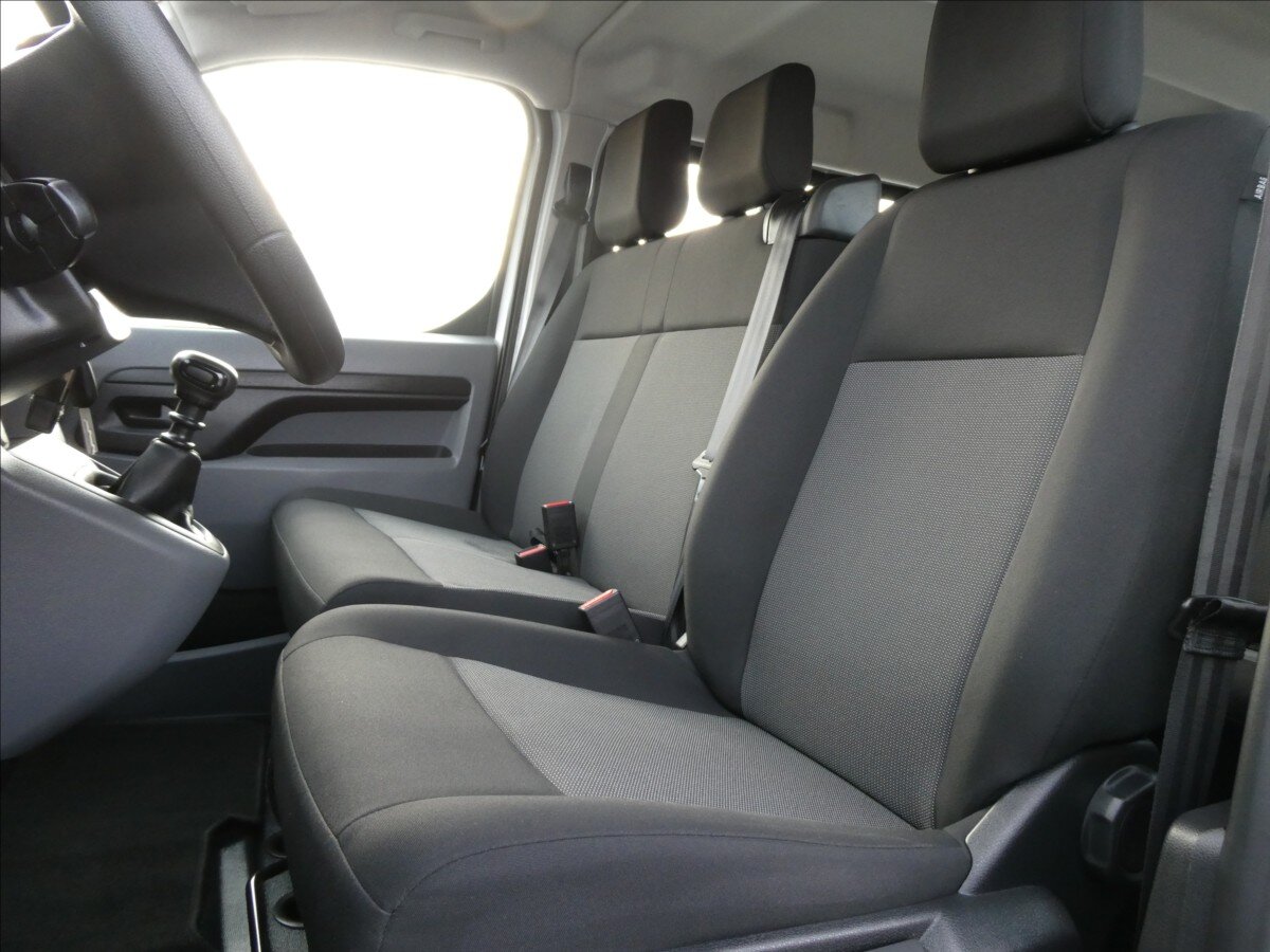 Peugeot Expert Kombi 1,5 l 88 kw