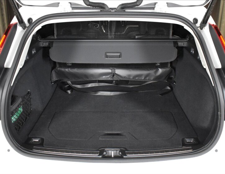 Volvo V60 Kombi 2,0 l 228 kw