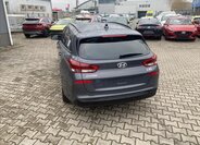Hyundai i30 Kombi 1,5 l 71 kw