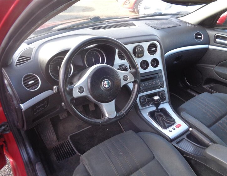 Alfa Romeo 159 Sedan / Limuzína 1,9 l 118 kw