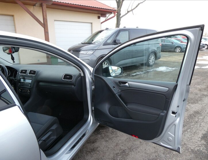 Volkswagen Golf Hatchback 1,4 l 90 kw