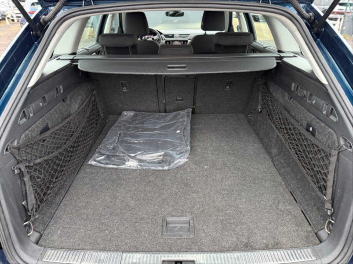 Škoda Superb Kombi 2,0 l 110 kw