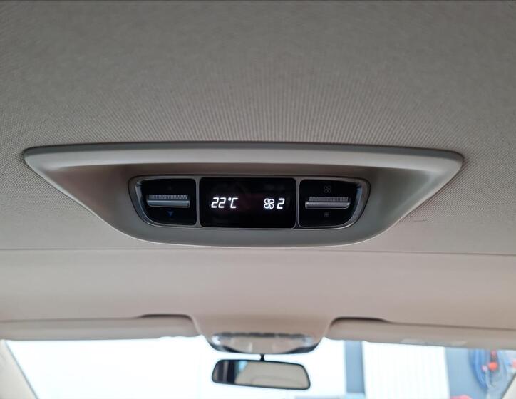 Mercedes-Benz Třídy V 23