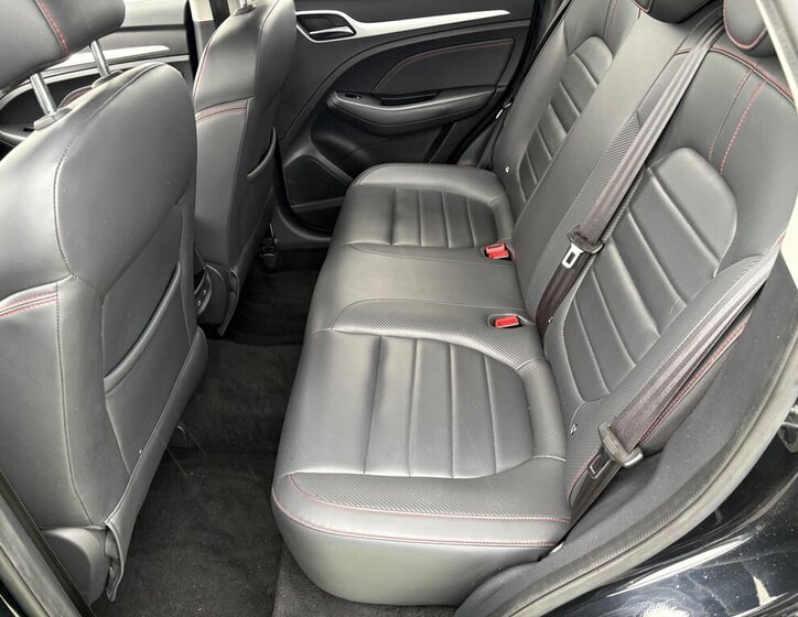 MG ZS SUV 1,5 l 78 kw