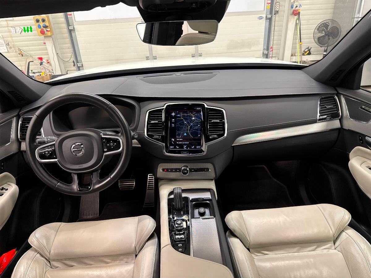 Volvo XC90 SUV 2,0 l 220 kw
