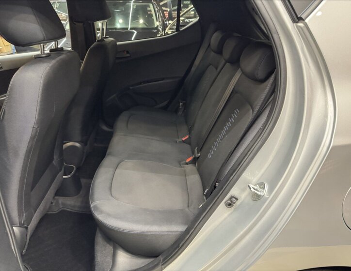 Hyundai i10 Hatchback 1,2 l 64 kw