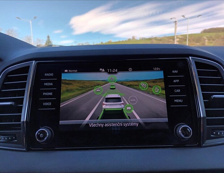 Škoda Karoq SUV / Terénní 2,0 l 110 kw