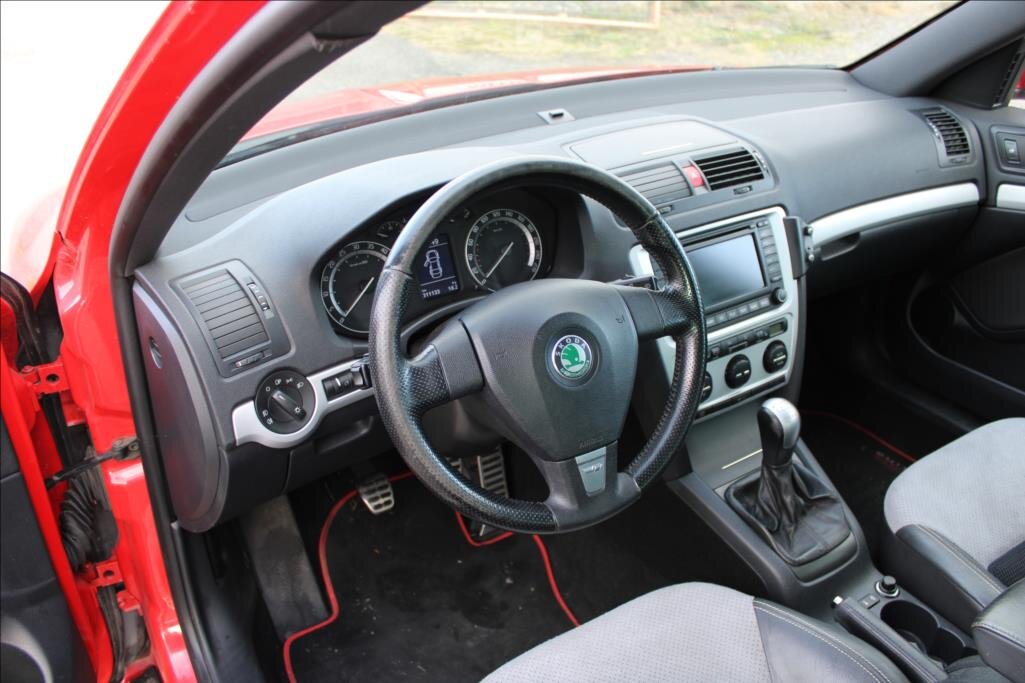 Škoda Octavia Kombi 2,0 l 125 kw