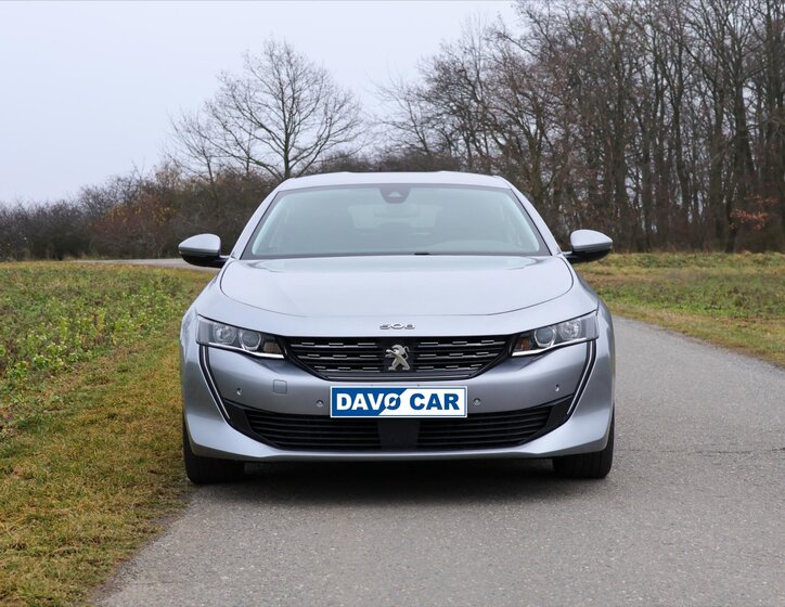 Peugeot 508 Liftback 1,6 l 133 kw