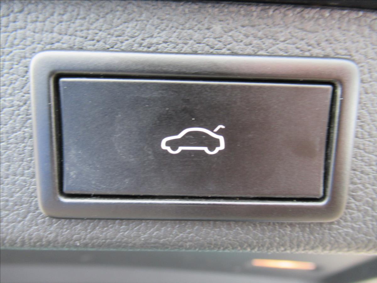 Škoda Superb Kombi 2,0 l 140 kw