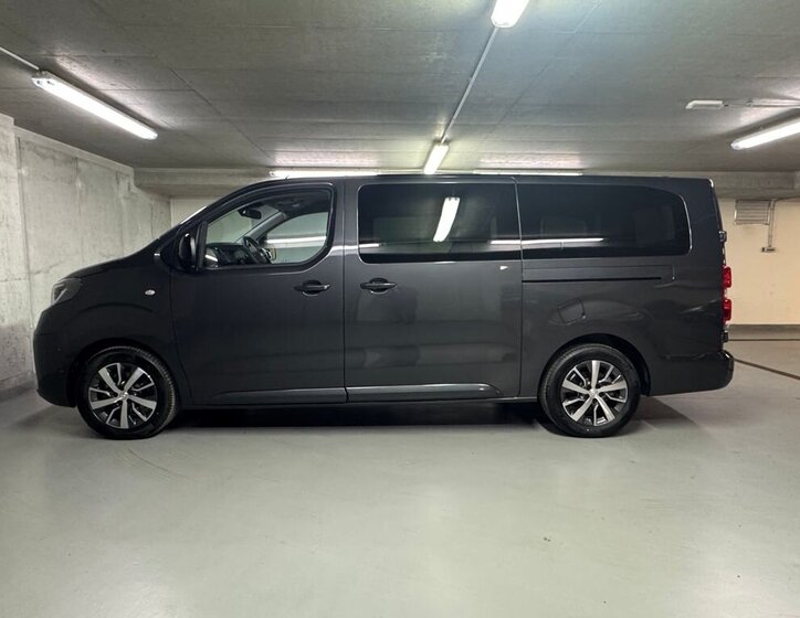 Toyota ProAce Verso 8
