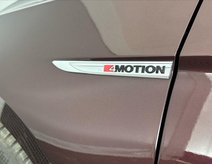 Volkswagen Passat Sedan / Limuzína 2,0 l 140 kw