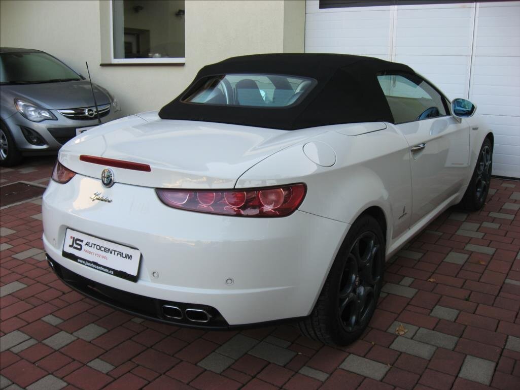 Alfa Romeo Spider Kabriolet 2,2 l 136 kw