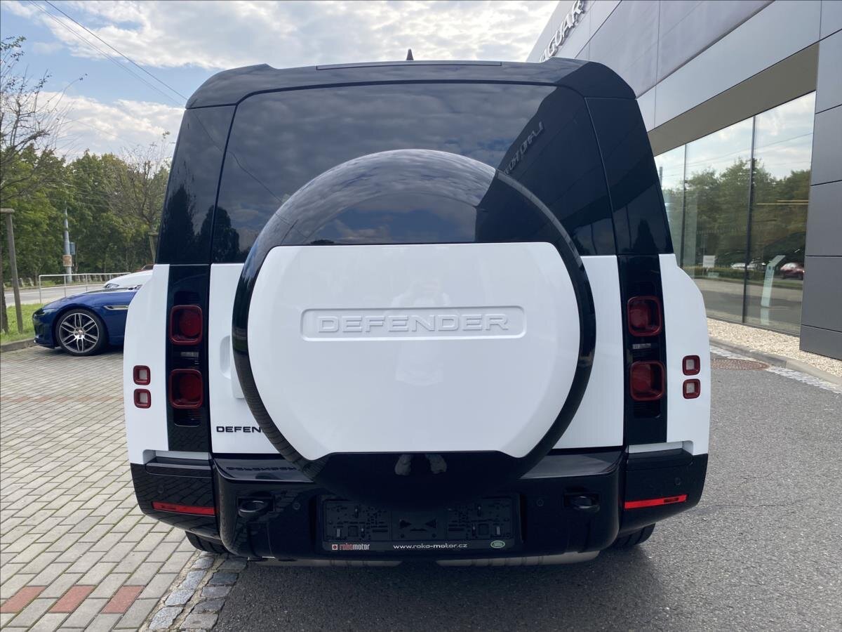Land Rover Defender SUV 3,0 l 221 kw