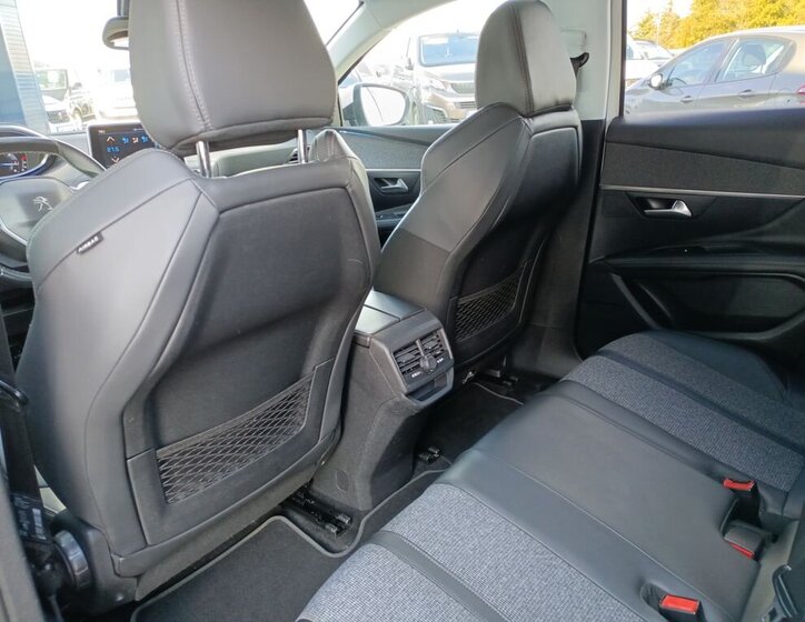 Peugeot 3008 SUV / Terénní 1,6 l 88 kw