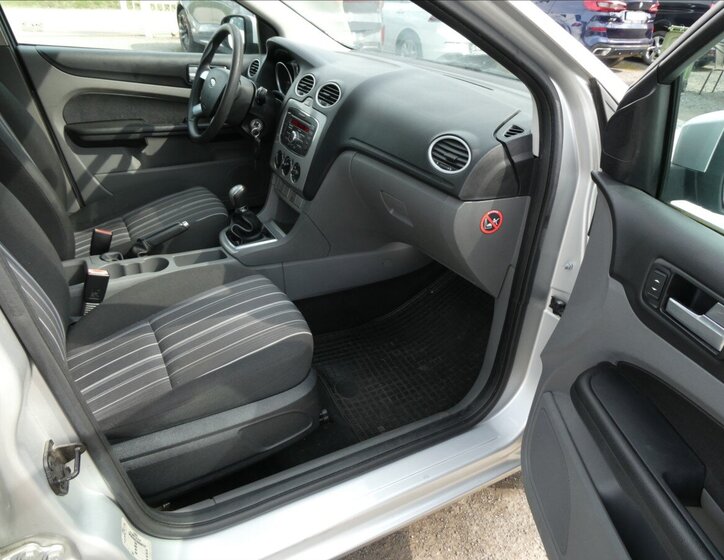 Ford Focus Kombi 1,6 l 74 kw