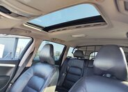 Volvo XC70 Kombi 2,4 l 158 kw