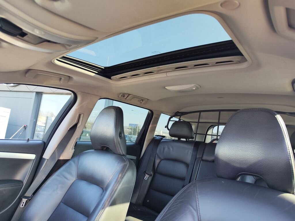 Volvo XC70 Kombi 2,4 l 158 kw