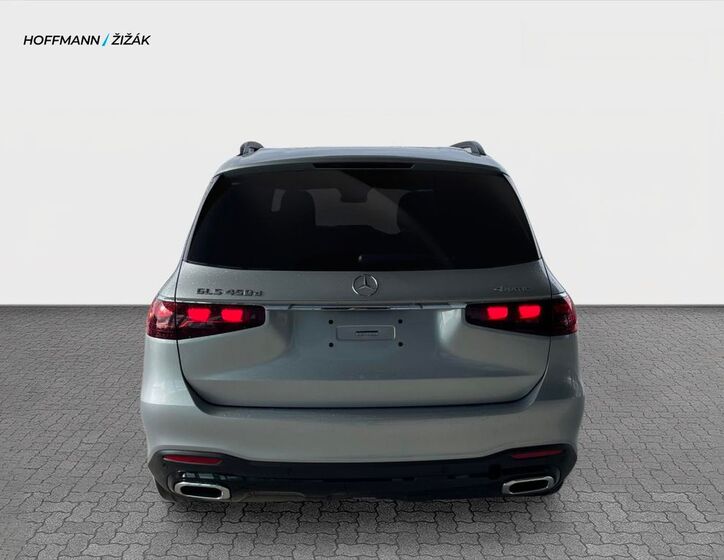 Mercedes-Benz Ostatní 6