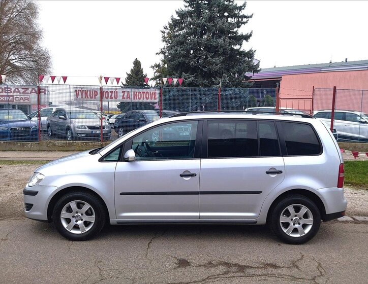Volkswagen Touran 4