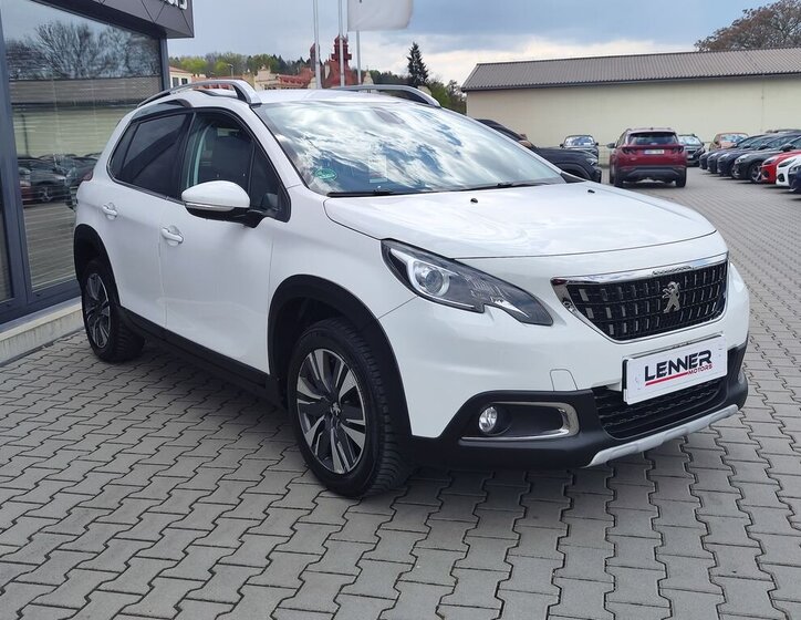 Peugeot 2008 SUV / Terénní 1,2 l 81 kw