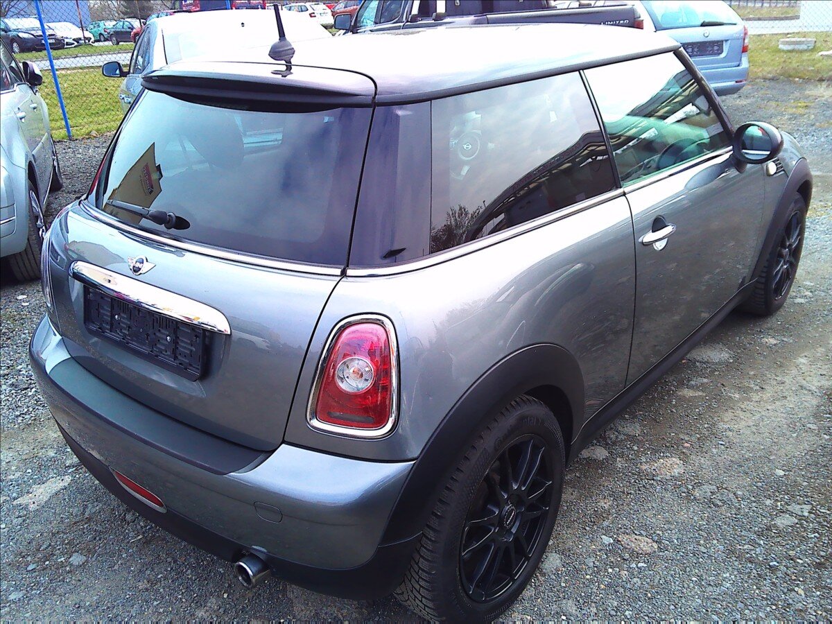 Mini Cooper Hatchback 1,6 l 90 kw